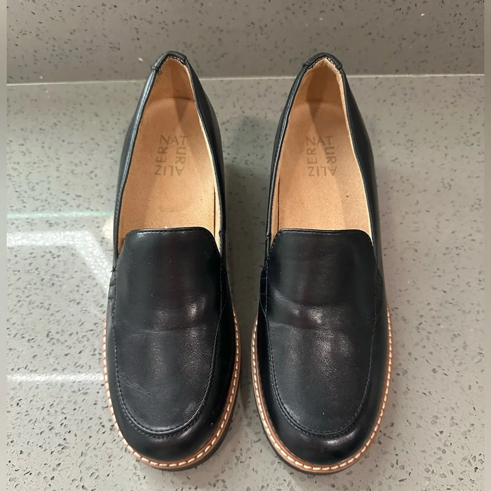 Naturalizer Cabaret Loafer Size 7.5 - Picture 2 of 5